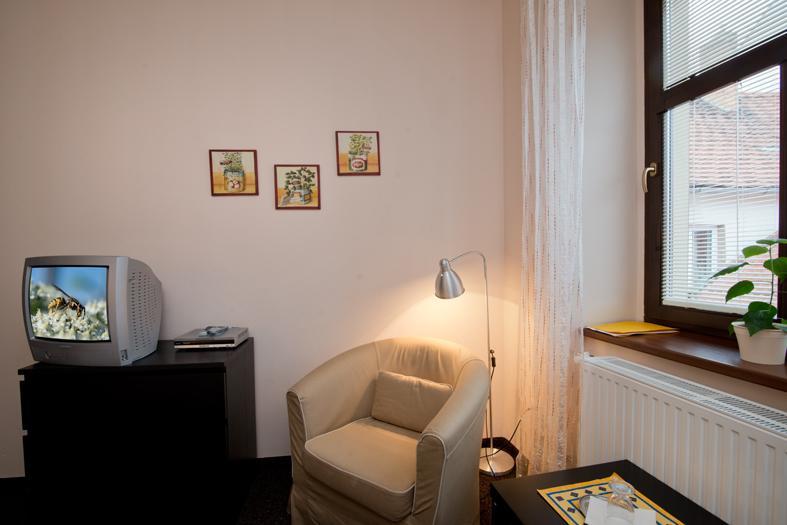 Hotel U Zlateho Byka Писек Экстерьер фото